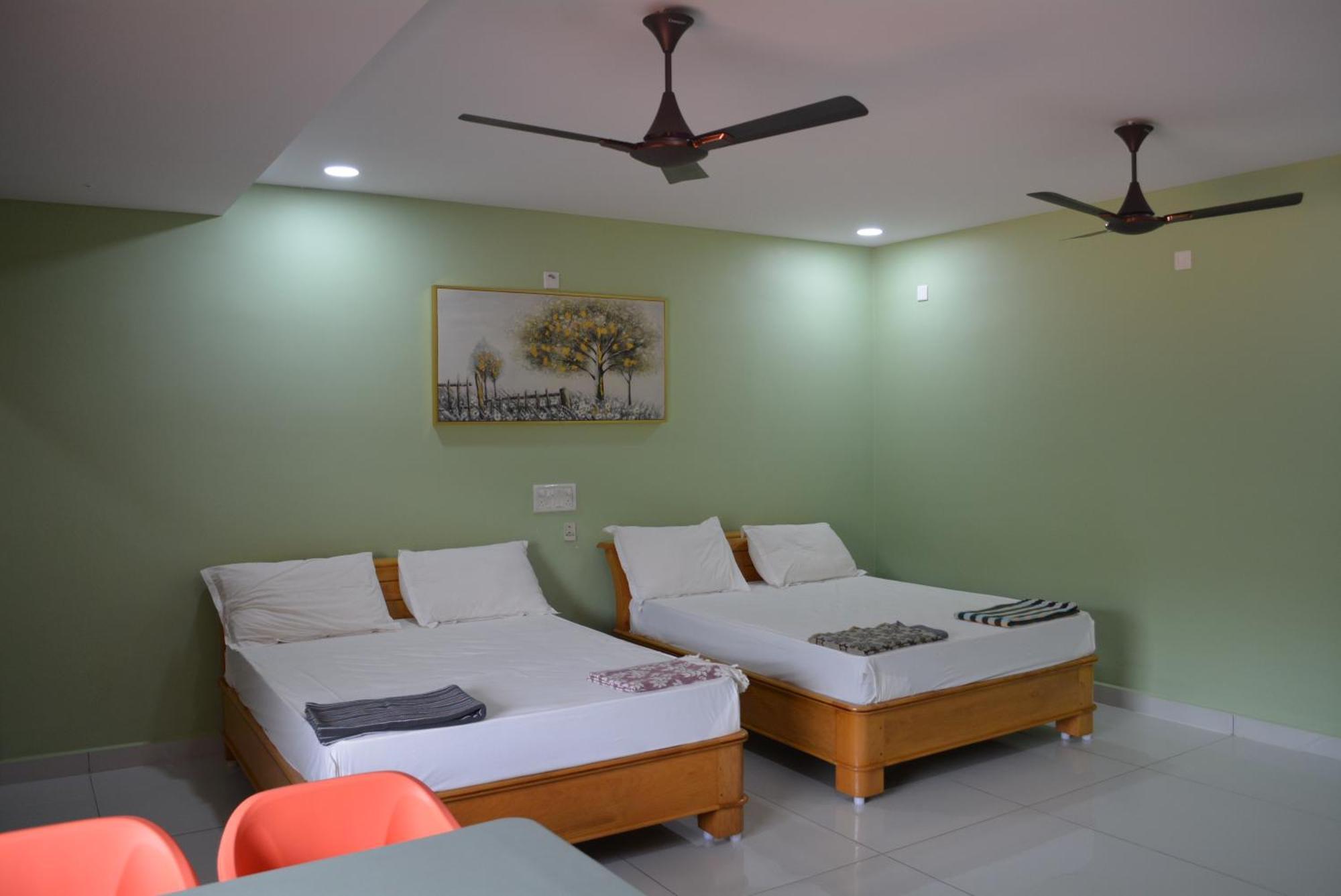 Yanam Resorts Esterno foto