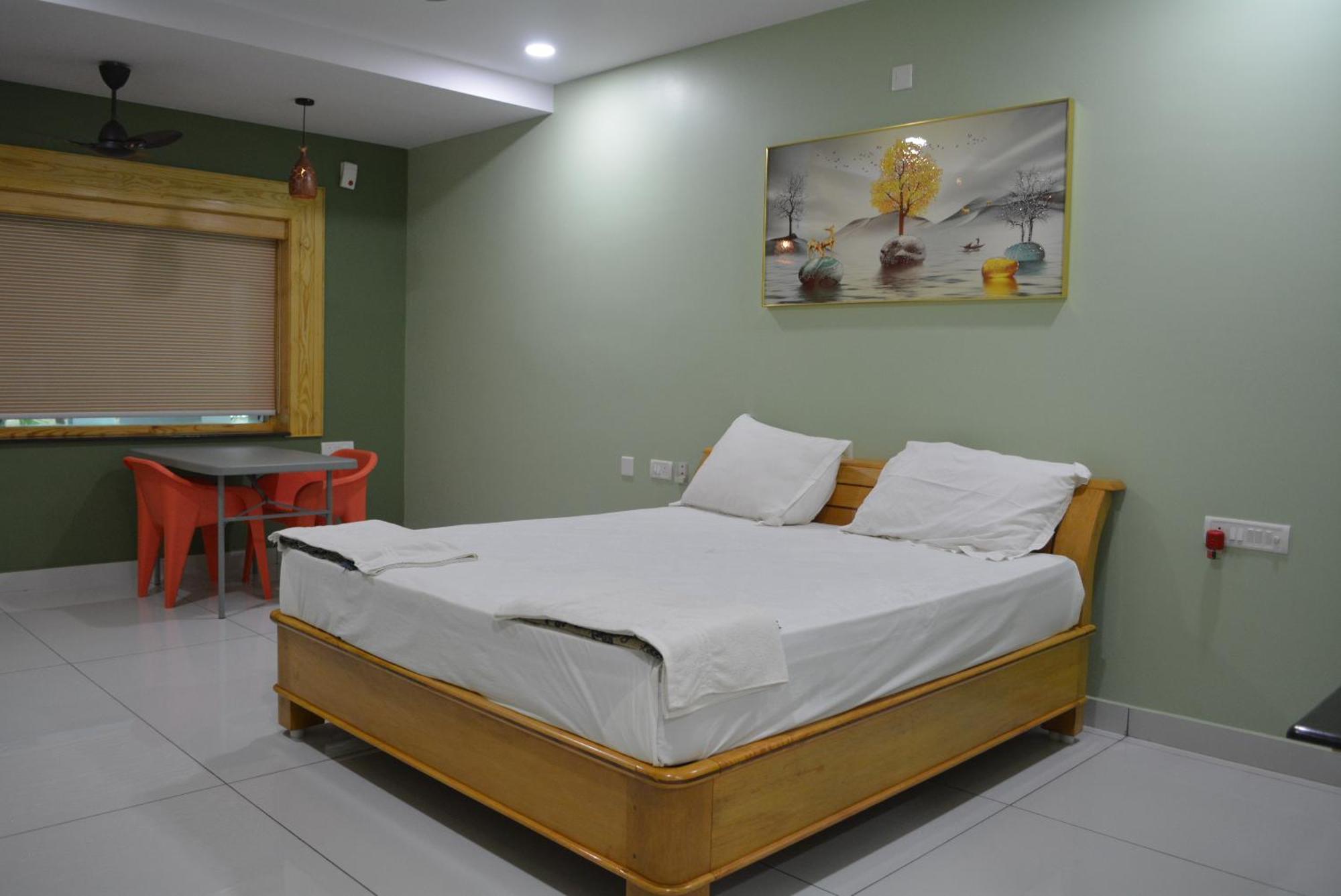 Yanam Resorts Esterno foto