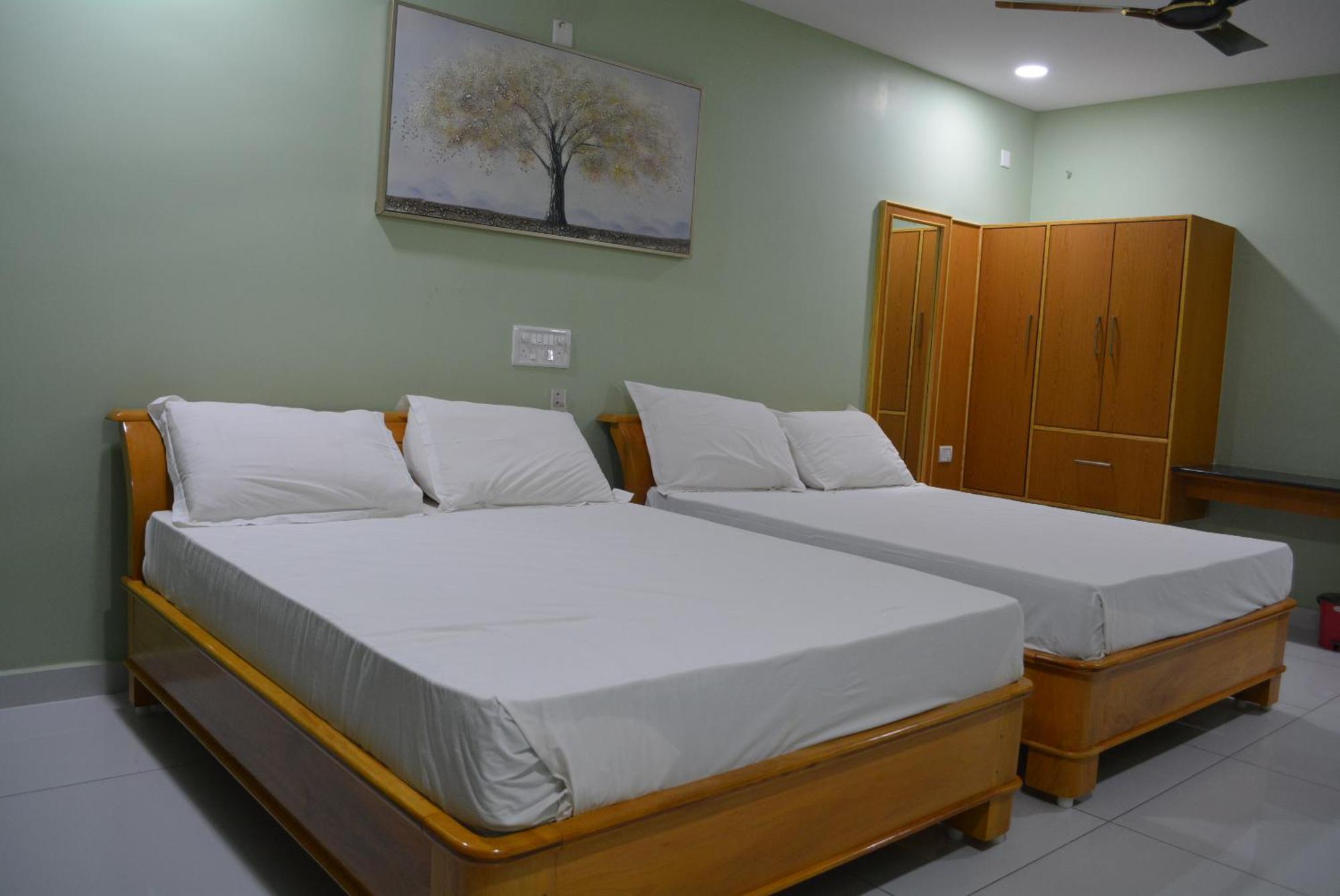 Yanam Resorts Esterno foto