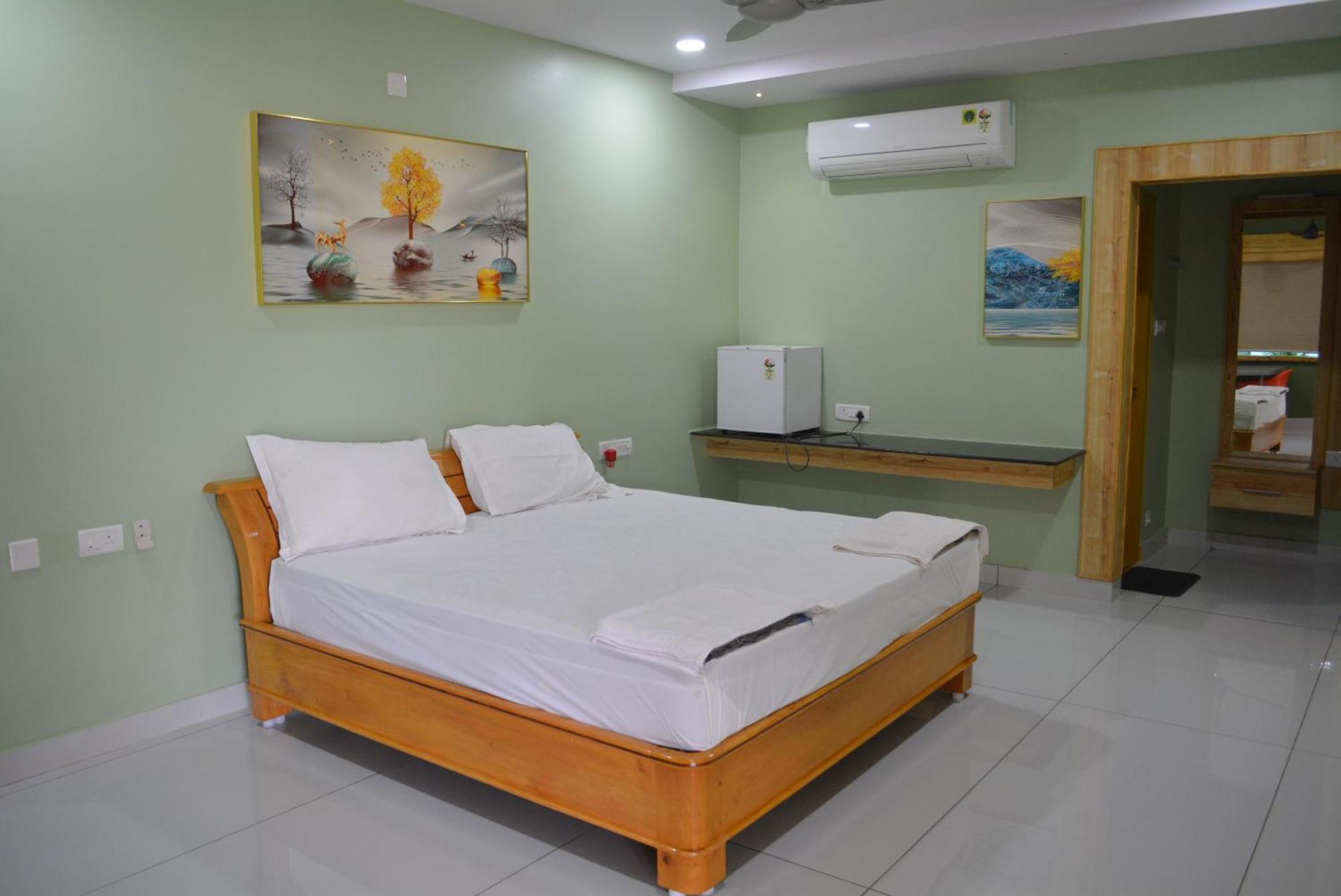 Yanam Resorts Esterno foto
