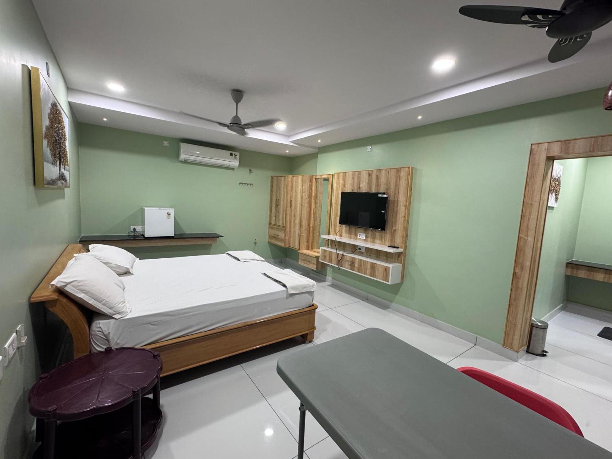 Yanam Resorts Esterno foto